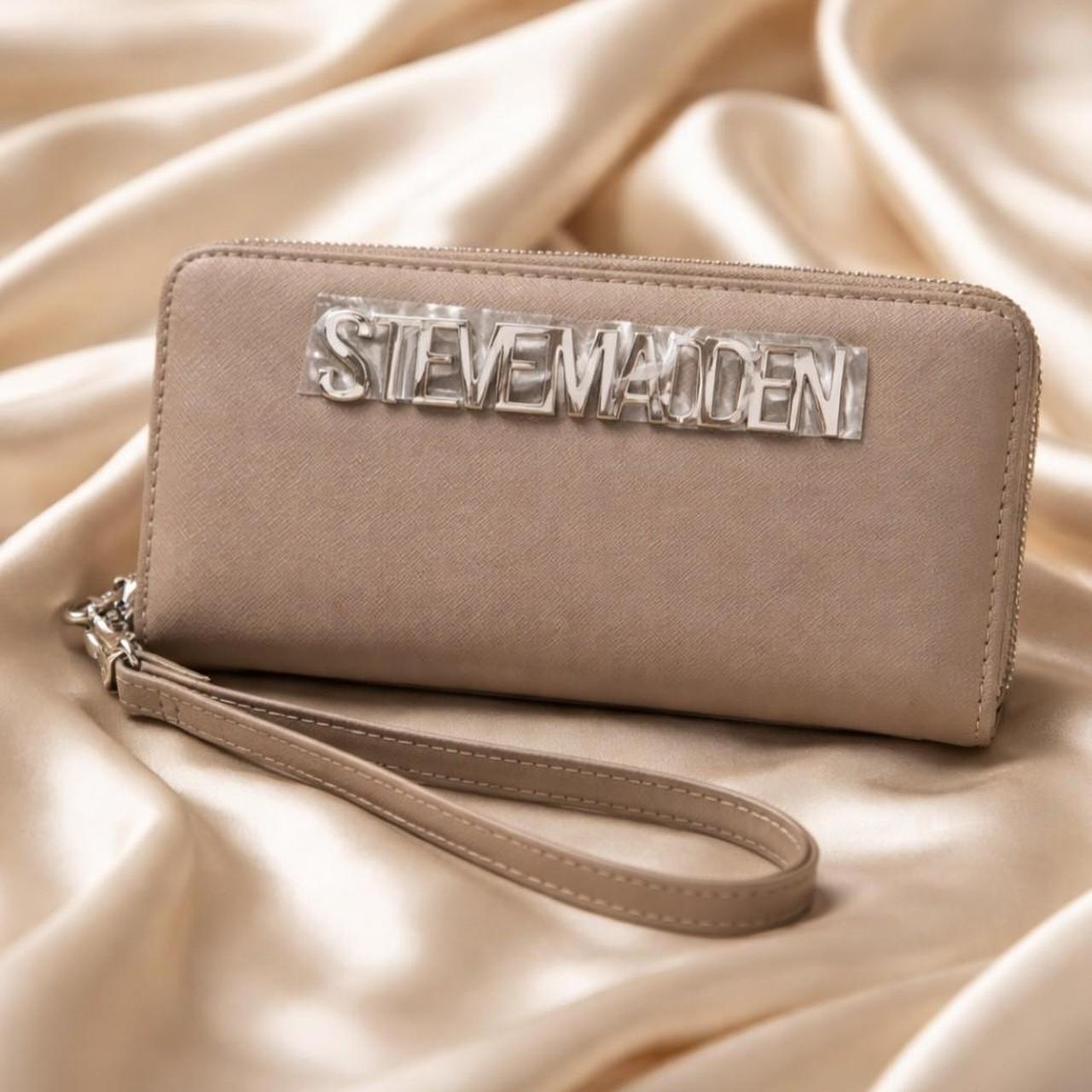 Steve Madden Taupe Wristlet